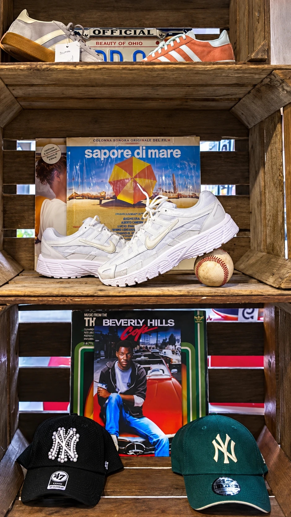 Studio Concept Store shelf composition